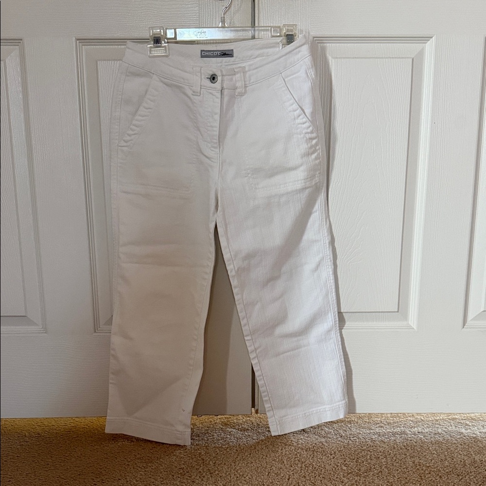 Chico's White Straight-Leg Crop Pants